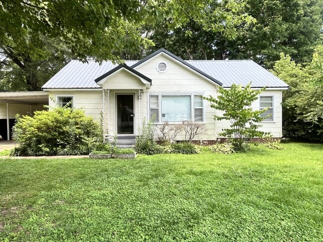 Photo - 621 N 28th Ave House
