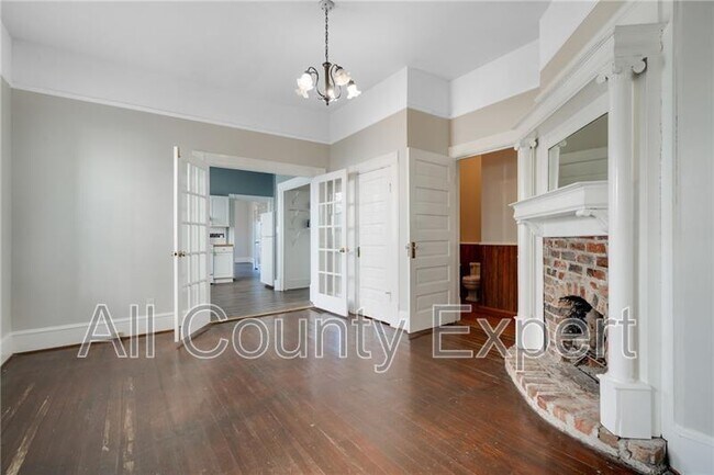 Photo - 438 Cherokee Ave SE Unit Apt 1