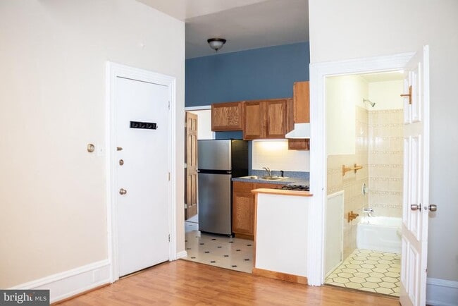 Photo - 2210 E York St