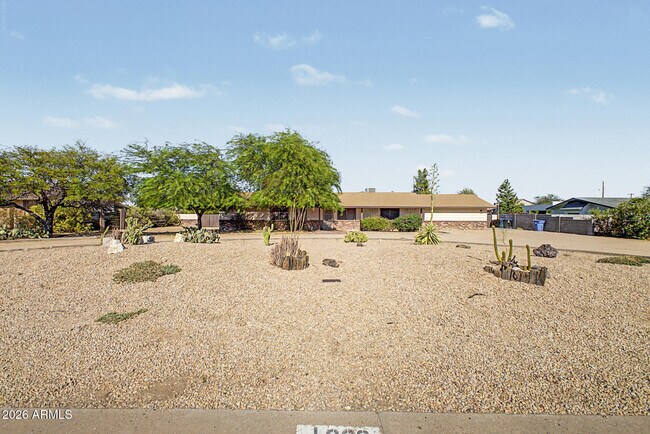 Photo - 16223 N 40th Pl