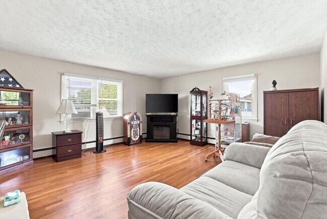 40 Arline St Unit 3
