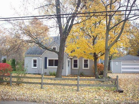 Building Photo - 4790 Elizabeth Lake Rd