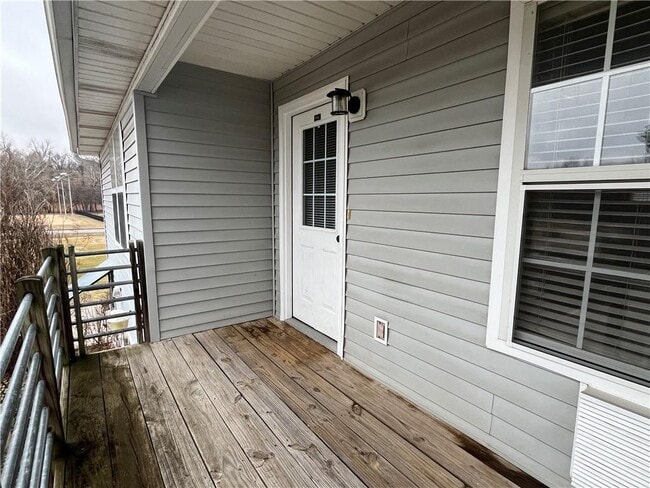 Photo - 806 W Tahlequah St Unit C