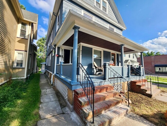 Building Photo - 814 South Ave Unit 814 Rental