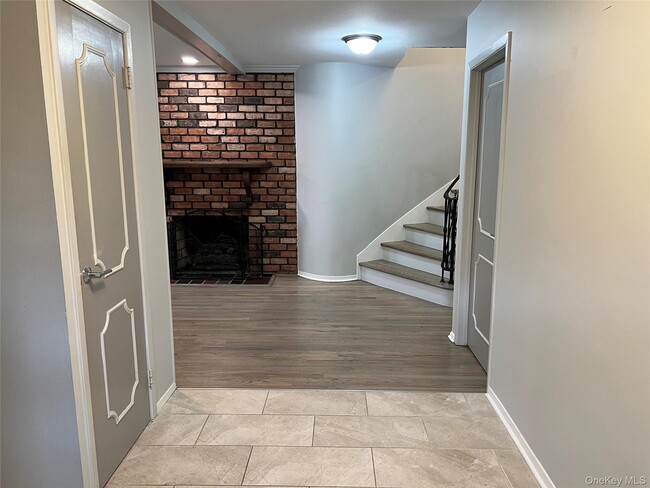 Photo - 215-06 23rd Ave Apartamento Unidad #2