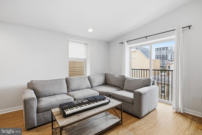 1418 Christian St Unit 3