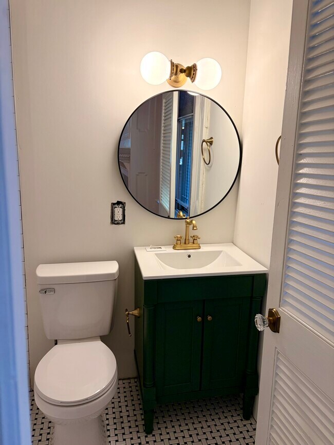 Photo - 3511 Baring St