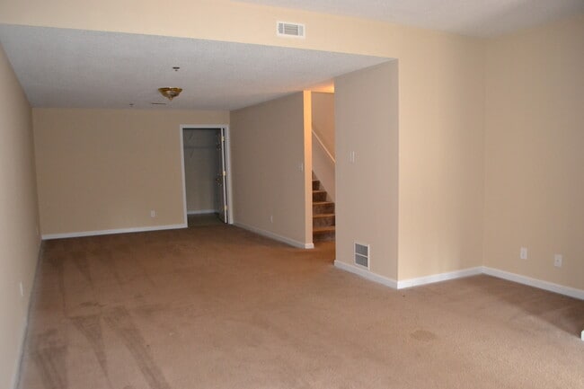 Photo - Campus Ridge Apartments