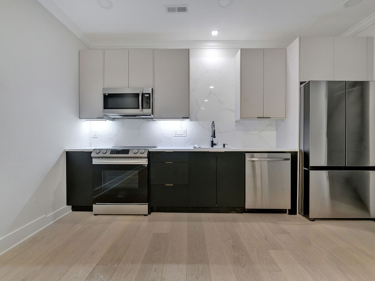 Photo - 2230 Nicholson St SE Unit 2