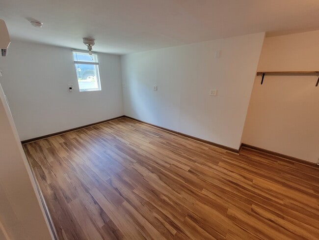 Living Room - 1043 Madison St Unit Lower