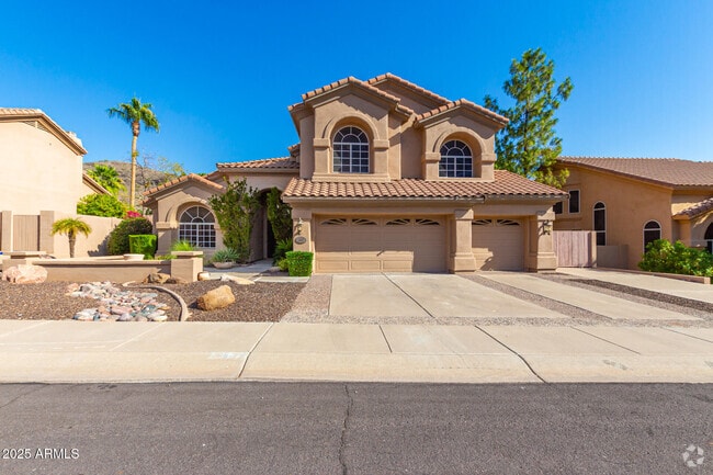 Building Photo - 1367 E Desert Flower Ln Rental