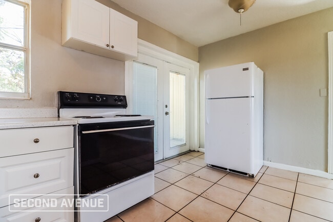 Photo - 9547 Starkey Rd