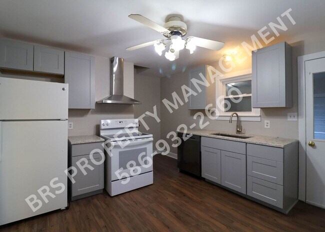 Photo - 3240 Melvin Ave