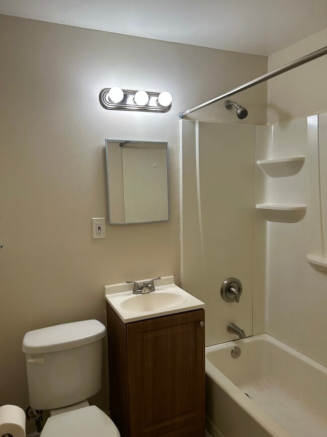 Photo - 1644 E Cold Spring Ln Unidad 1644 E Cold Spring Ln