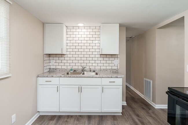 343 Perry Ave