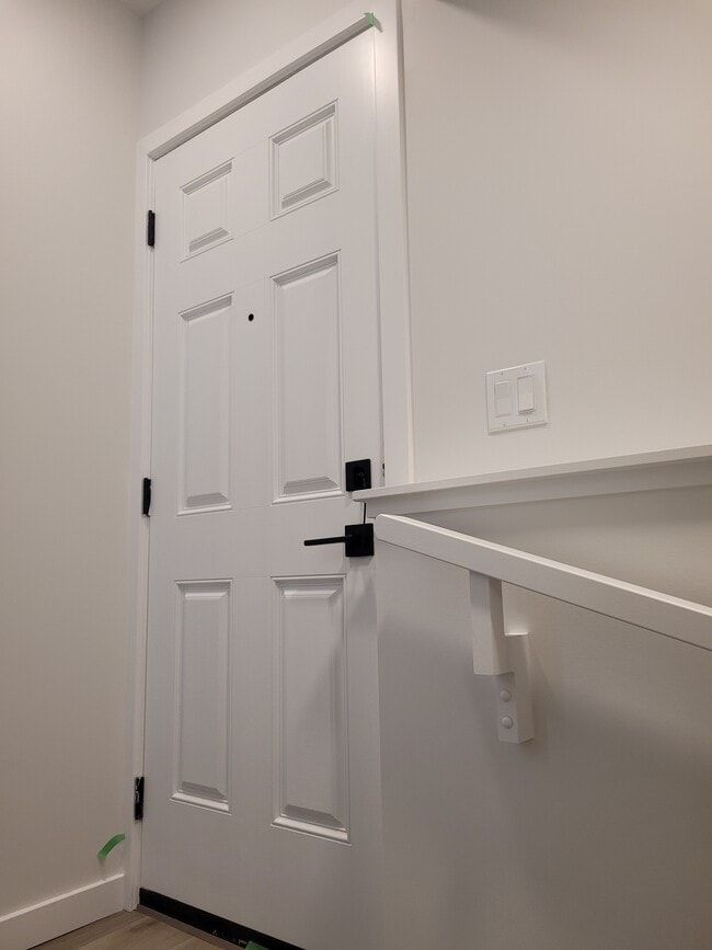 Photo - 86 Finch Gdns SE