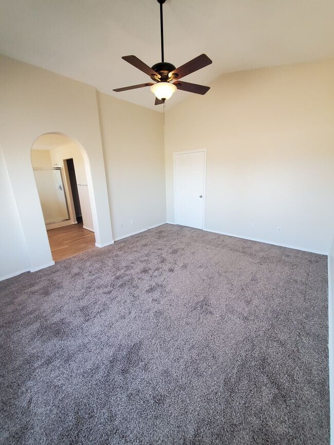 Photo - 3 bed 2 bath home in Huning Ranch