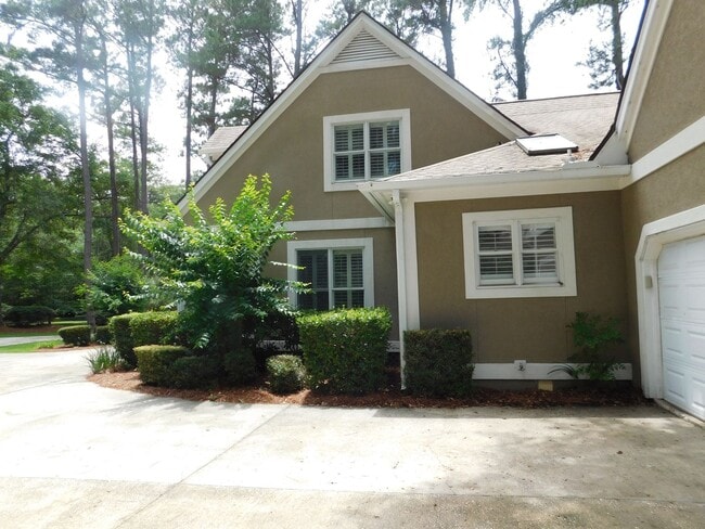 Photo - Expansive Unfurnished Spanish Wells Home Available for Rent