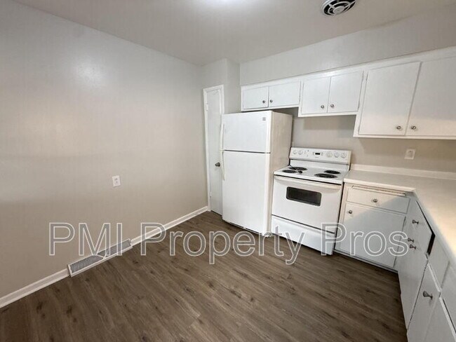 7701 W Hampton Ave Unidad 4