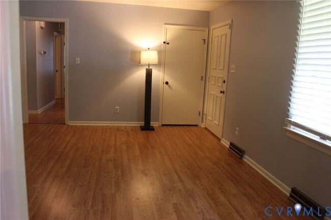 Photo - 18710 Cox Rd