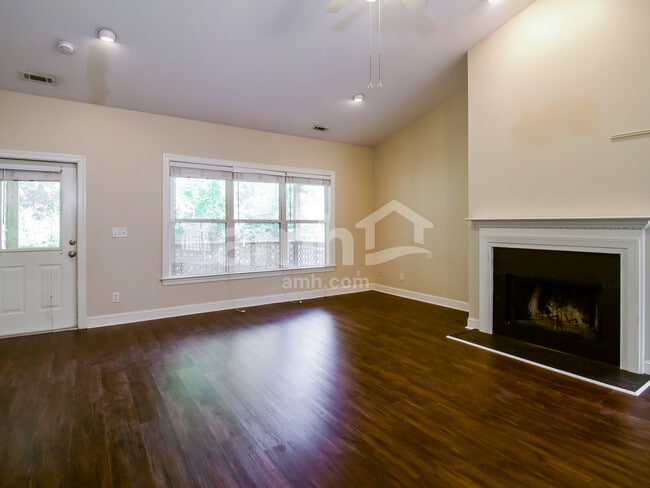 Photo - 6 Lagaree Ct