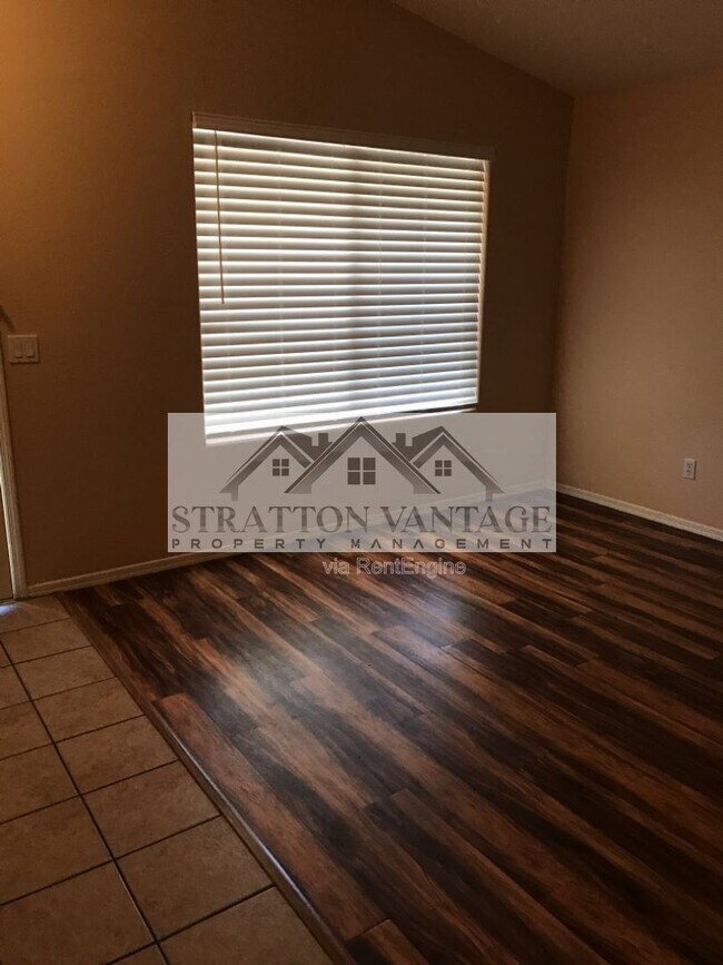 Photo - 8201 W Pima St