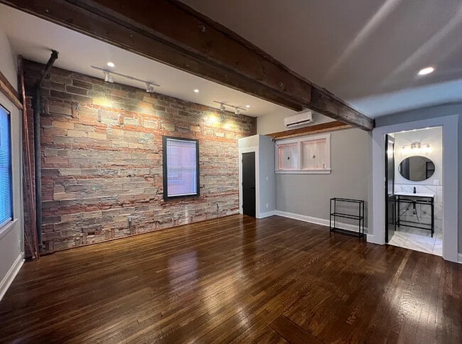 Photo - 6085 Montgomery Rd Unit 3