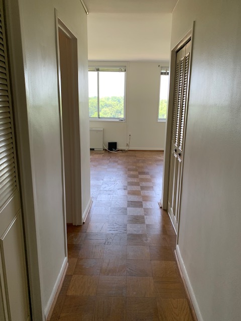 Photo - 10401 Grosvenor Pl (Rockville, MD)