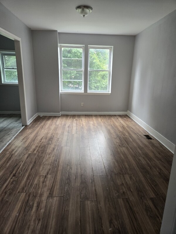 Photo - 724 E Price St