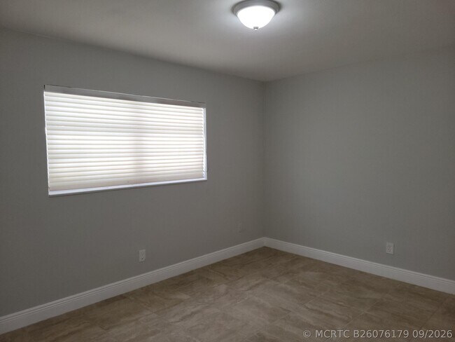 651 NE 46th Ct