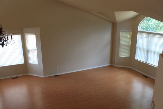 Photo - 8236 Radclff Drive