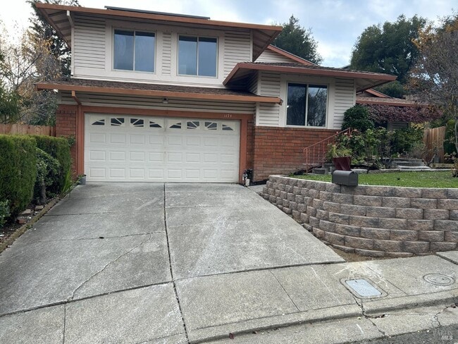 Photo - 1174 Devlin Ct