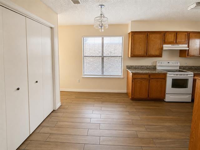 Photo - 530 Rawls Cir