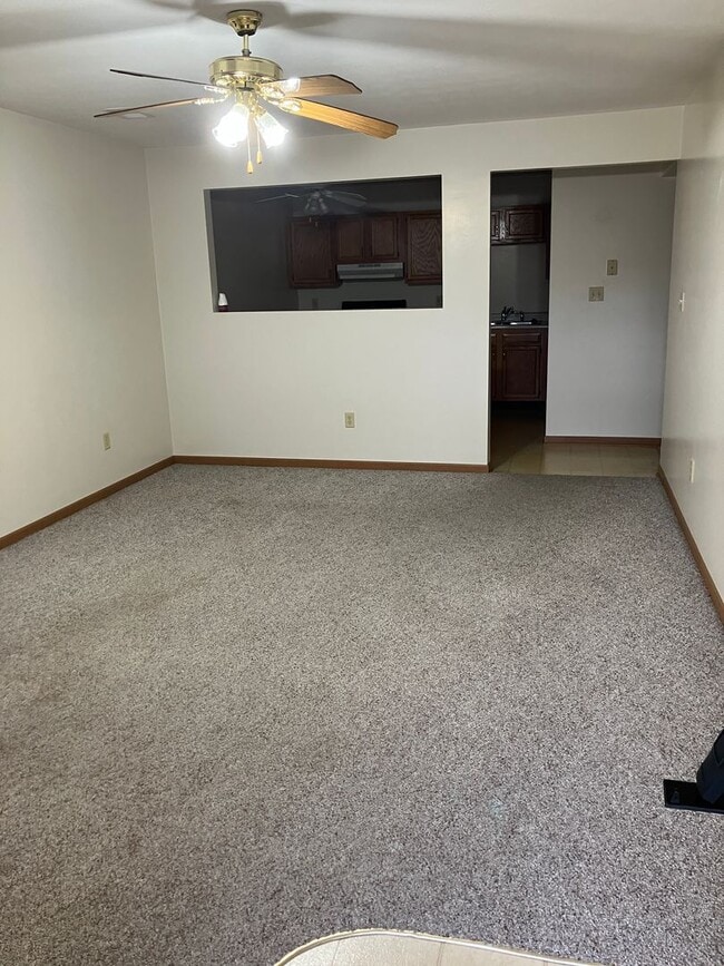 Photo - Charming 2-Bedroom Ranch in Peaceful Piqua Neighborhood! Unidad 1313 Jedway