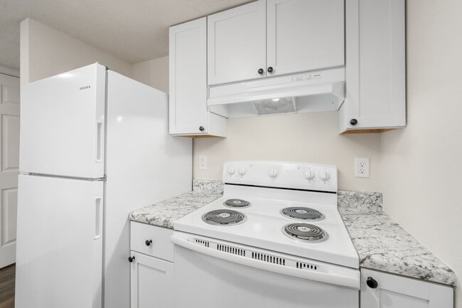 215 S Blankenship Rd Unit 17