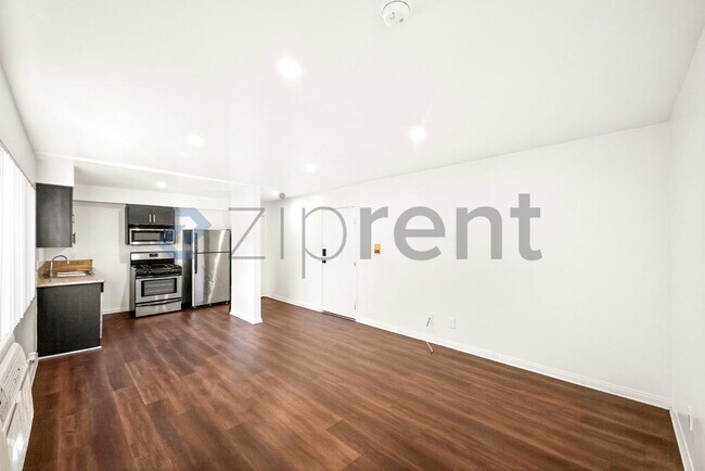 Photo - Unit 204