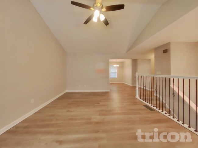 Photo - 141 Fairfax Dr