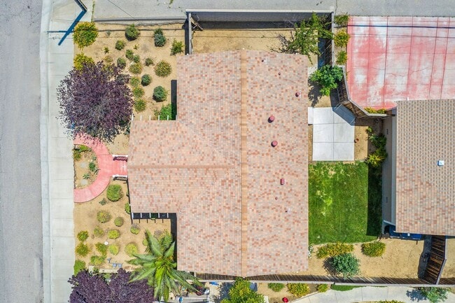 Photo - 307 N Poe St Unidad 1