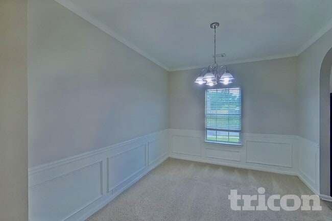 Photo - 15 Silver Willow Walk