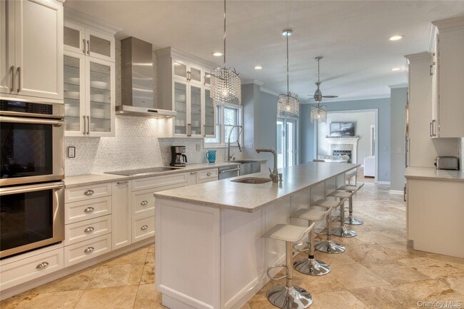 Photo - 750 Kerwin Blvd