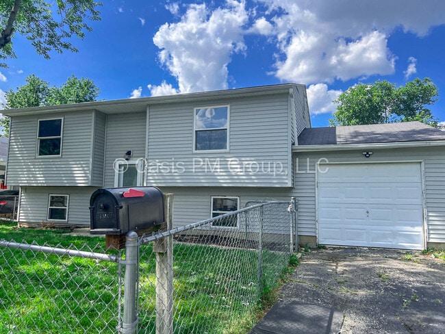 Photo - 912 Tellega Ave