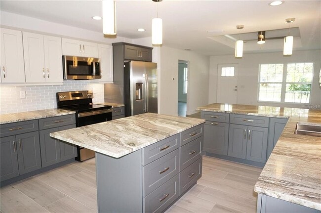 Photo - 345 San Carlos Dr