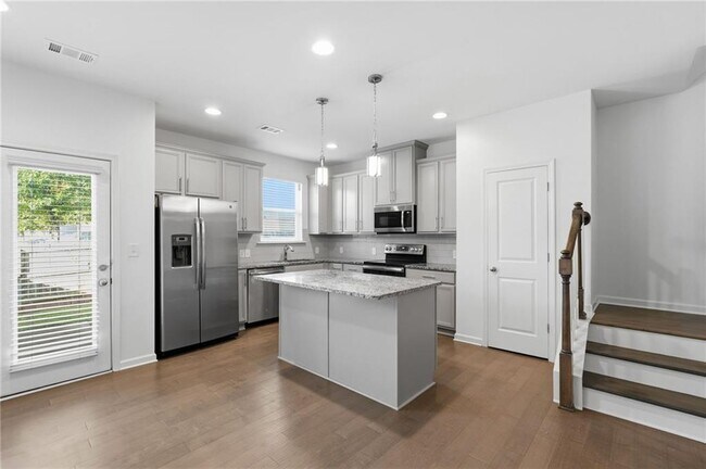 Photo - 2392 Belmont Pl