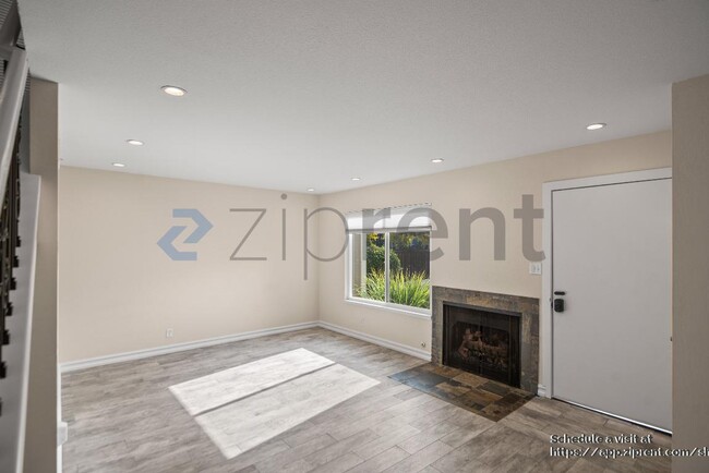 Photo - 4451 Fairlands Dr