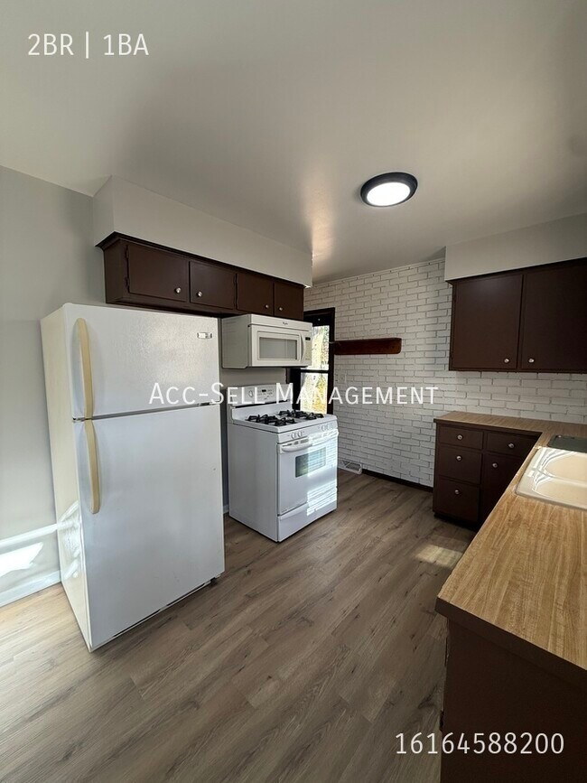 Photo - 5962 Ridgebrook Ave SE Apartamento