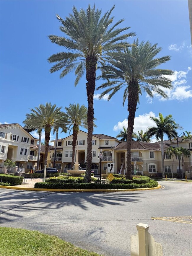 Building Photo - 8838 W Flagler St Unit 209