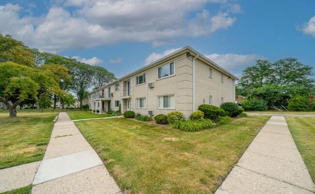 Photo - 4113 Telegraph Rd