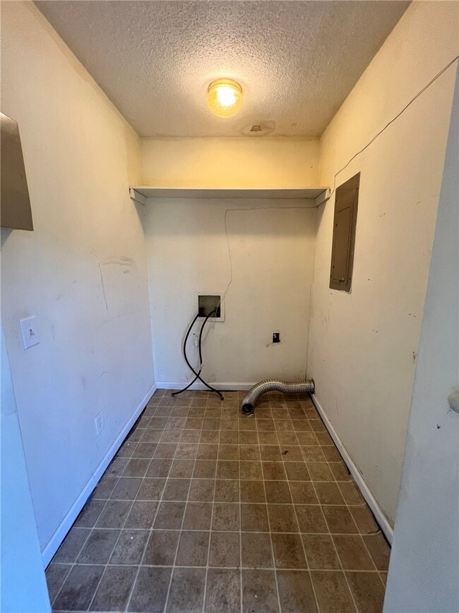 Photo - 229 E Pinedale Rd