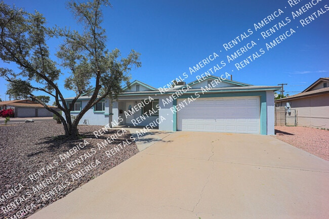Photo - 614 N 74th St