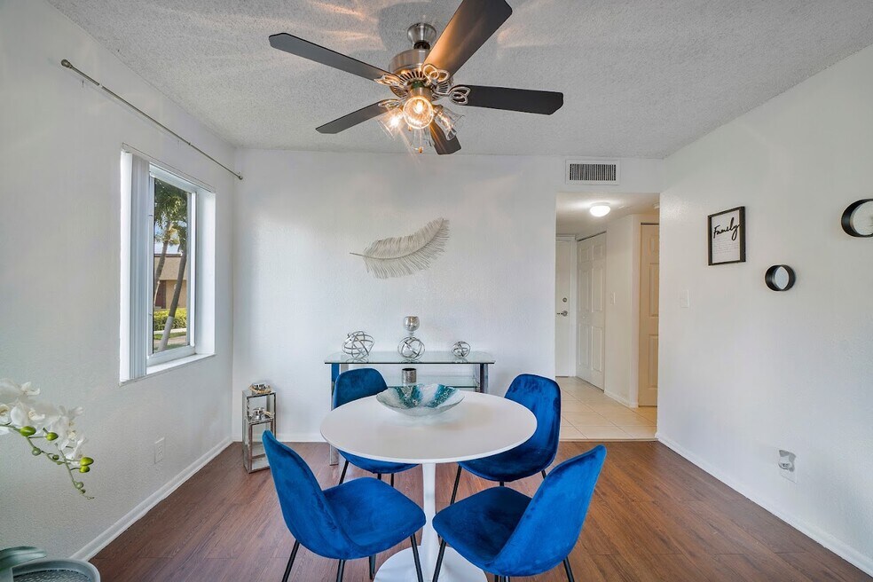 Ceiling fan in Dining Area
